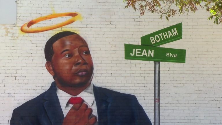 Dallas Community Gathers At Police Headquarters To Honor Botham Jean After Amber