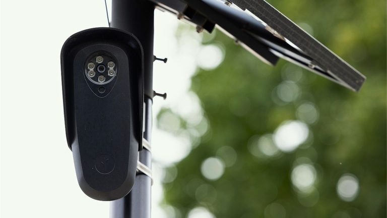 Dallas Oversight Board Reviews Flock License Plate Cameras Amid Privacy Concerns