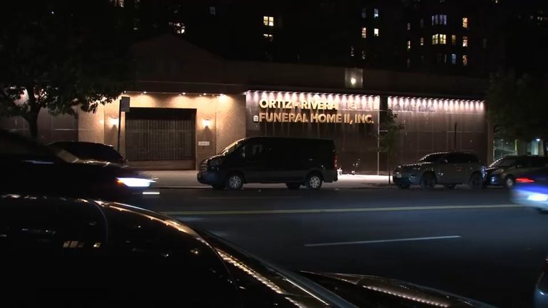 Daughters Sue R G Ortiz Funeral Home In Washington Heights Over Casket Mix Up