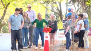 Democratic Gubernatorial Nominee Jerri Green Votes Early In Shelby County Urging
