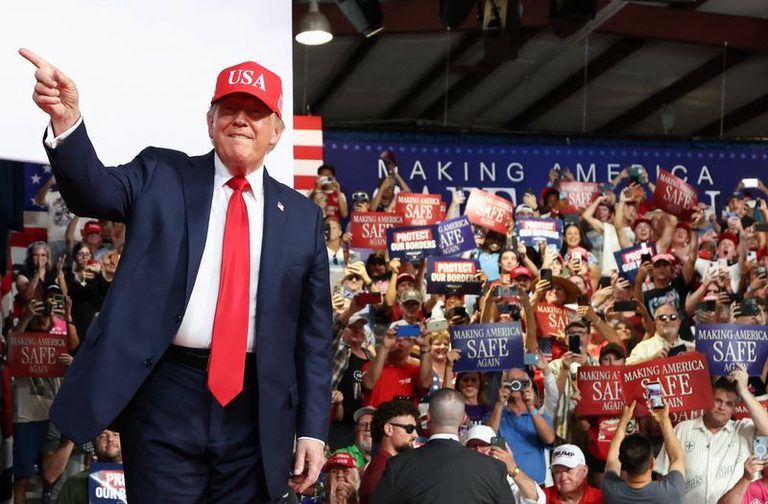 Democratic Surge Targets Trump Won Senate Seats As Gop Eyes Funding Strategy