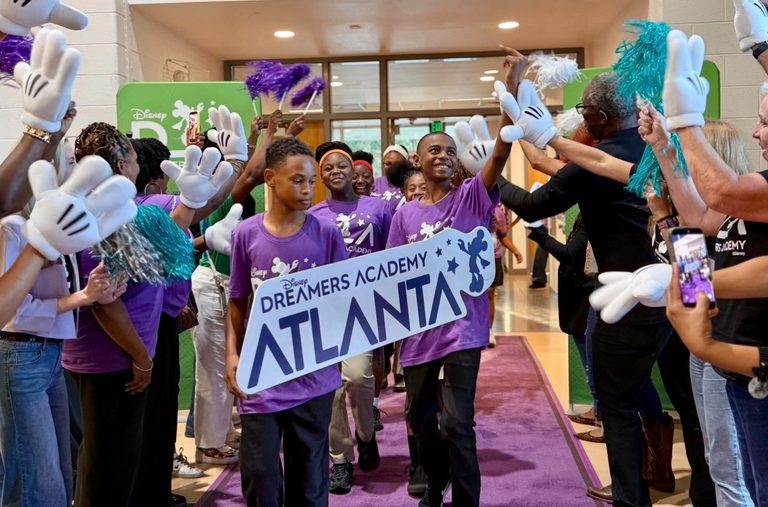 Disney Dreamers Academy Launches In Atlanta 50 Middle Schoolers Selected