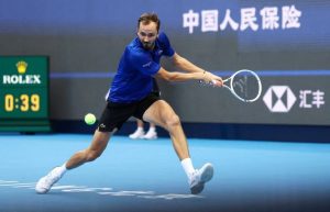 Djokovic Extends Beijing Winning Streak With Come From Behind Victory