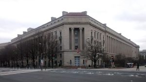 Doj Reviews Antitrust Claims After White House Suspends Cnn Msnow And Politico