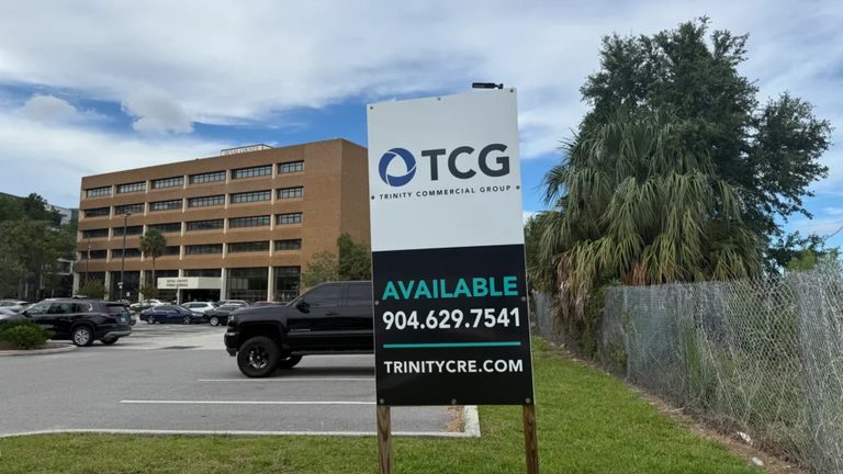 Duval School Board Approves 15 1 M Sale Of Southbank Headquarters And Suspends C