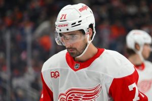 Dylan Larkin Sits Out As Red Wings Trade Talks Continue
