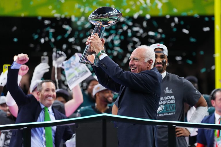 Eagles Owner Jeff Lurie Inducts Himself Into Philadelphia Team Hall Of Fame