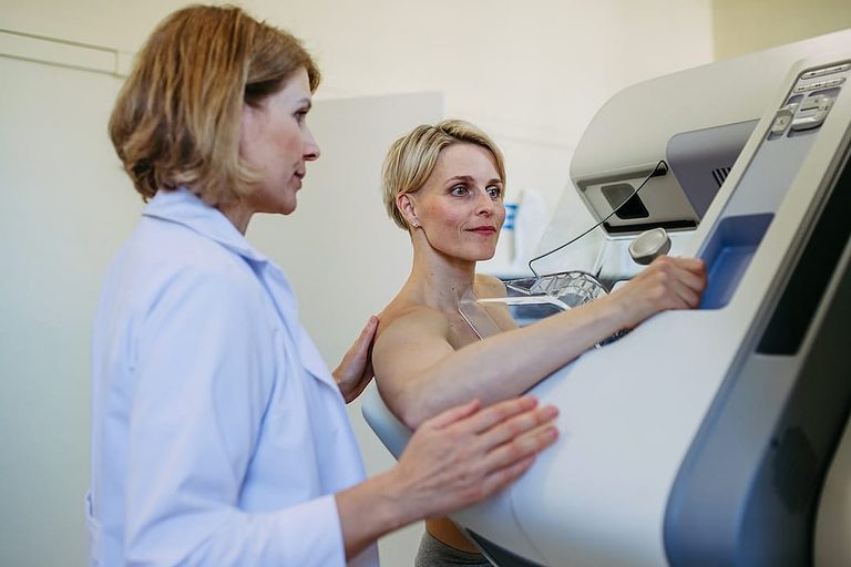 Early Detection And Molecular Testing Boost Breast Cancer Survival Rates