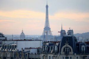 Eurozone Leaders Urge France To Adopt 2027 Budget To Steady Bond Market
