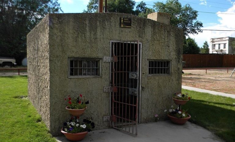Explore Wyoming S Tiny Historic Jailhouses Hidden In Small Town Parks