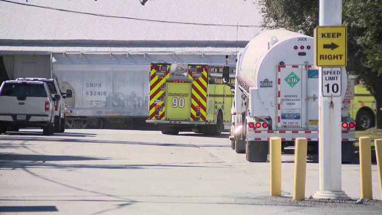Explosion At Carbide Industries Plant In Louisville S Rubbertown Injures Two
