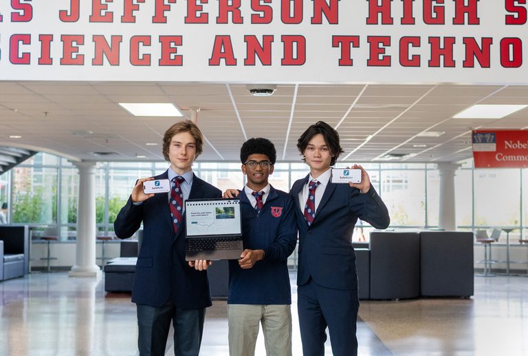 Fairfax County High Schoolers Launch Safewalkr App To Guide Kids On Safest Route