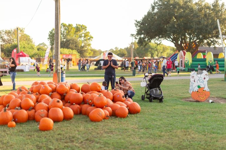 Family Friendly Pumpkin Patches Open In Spring Klein Area This Fall