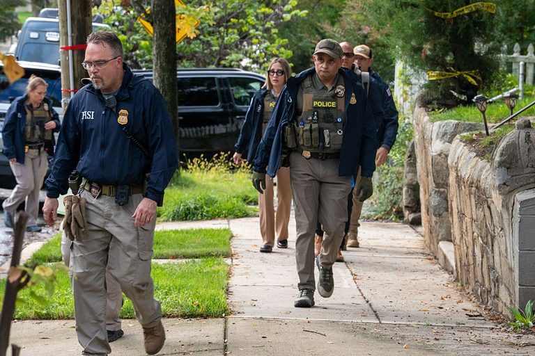 Federal Dna Probe Expands Into Wider Ilhan Omar Conspiracy Investigation