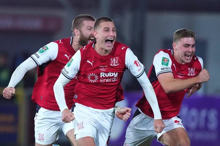 Fleetwood Town Shocks Arsenal In League Cup Upset Advances To Quarterfinals