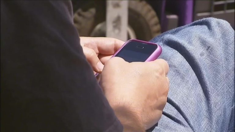 Florida Ag Proposes Overnight Quiet Mode And Strict Limits For Teen Social Media