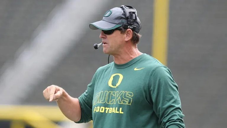 Former Oregon Defensive Backs Coach John Neal Chronicles Ducks Rise And Fall In