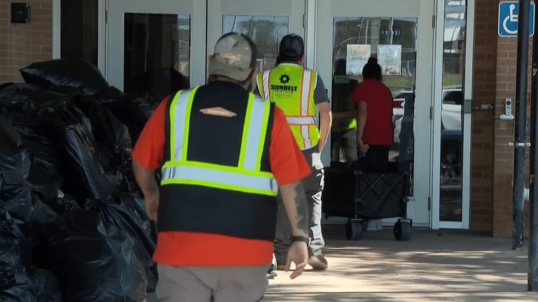 Fort Worth Isd Moves Meacham Middle School Students To Briscoe Elementary While
