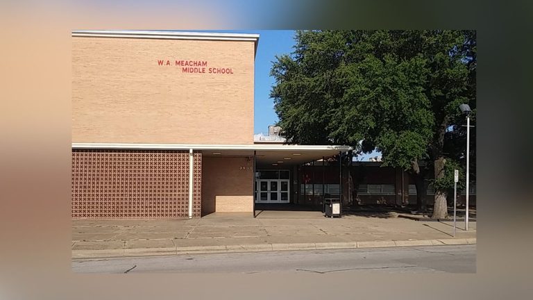 Fort Worth Isd Moves Meacham Middle School To Vacant Briscoe Elementary After St