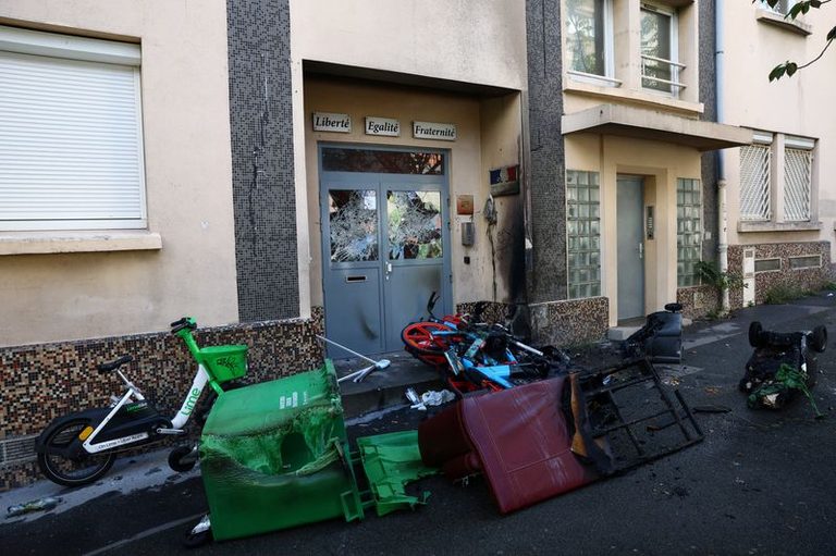 France Faces Nationwide High School Blockades As Students Demand School Reforms