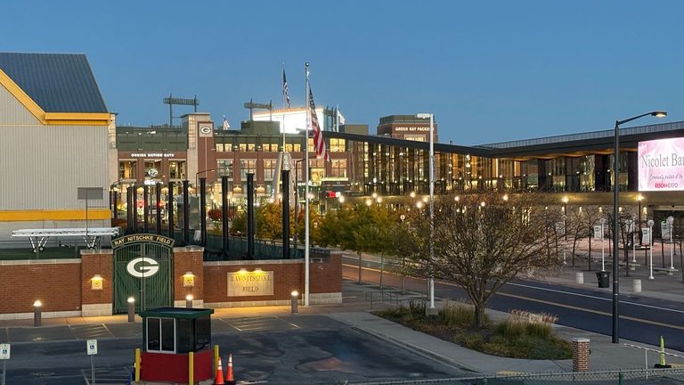 Game Night At Great North Commons Offers Live Music Food And Cocktails Before Pa