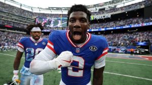 Giants Clinch Nfc East Lead With Deonte Banks 98 Yard Pick Six