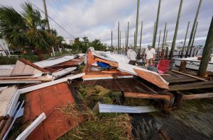Gov Desantis Reports Nearly 500 000 Florida Customers Still Without Power After