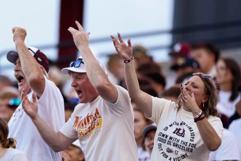 Grizzlies Fans React To Close 49 44 Loss At Northern Arizona