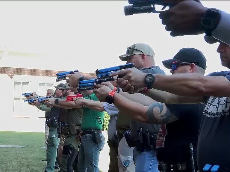 Guntersville Police Train School Resource Officers In Tactical Response Techniqu