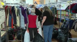 Helping Hands Of St Louis Hosts Free Coat Fest For Toledo Residents