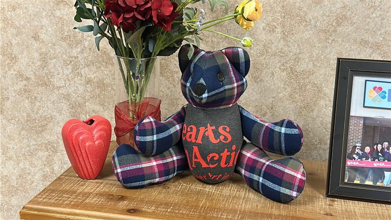 Hia Hospice S Celebration Bears Offer Comfort To Minot Families Who Lost Loved O