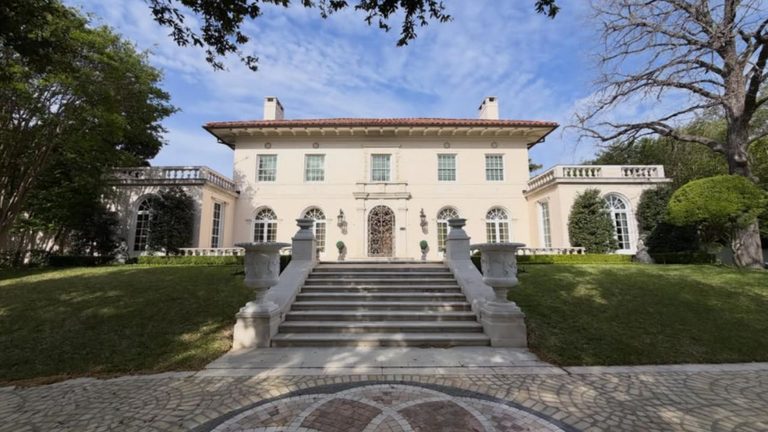 Historic Highland Park Estate Opens For Public Tour Ahead Of Restoration