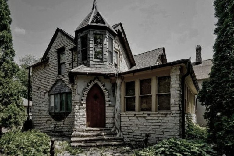 Historic St Paul Victorian Manor Opens As Haunted Airbnb For Halloween Visitors
