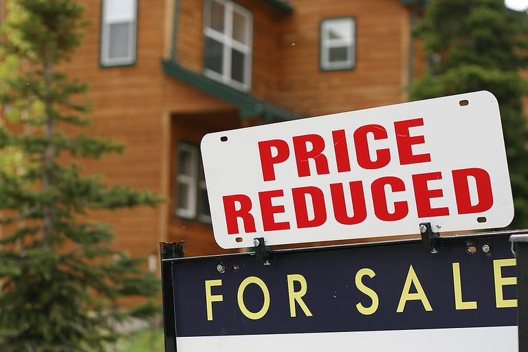 Housing Market Shifts Demand Realistic Pricing And Swift Action From Sellers