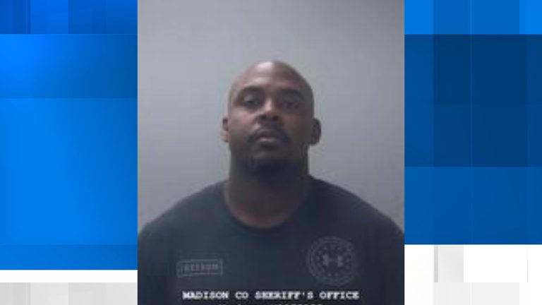 Huntsville Faces State Lawsuit Over Former Swat Officer S Alleged Thanksgiving H