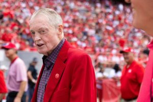 Huskers And Coach Osborne Urge Nebraskans To Reject Online Sports Betting Measur