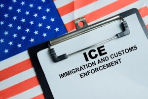 Ice Memo Tightens Vehicle Stop Rules While Trump Administration Defends Aggressi
