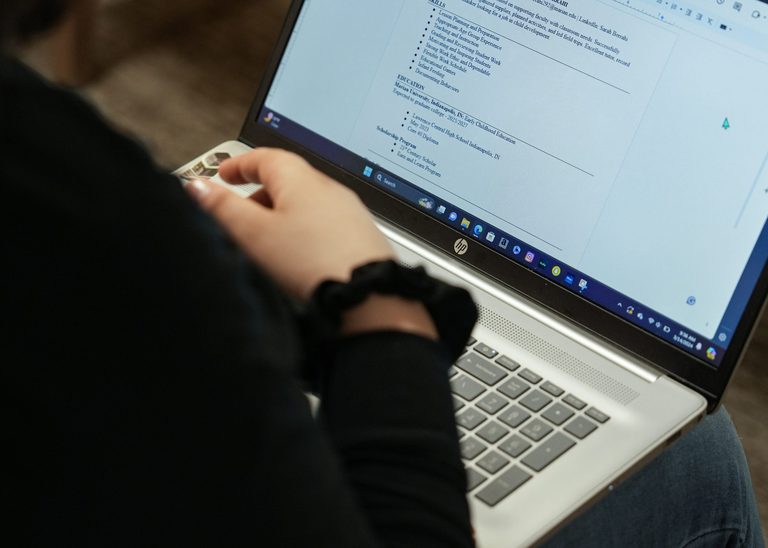 Indianapolis Job Seekers Learn To Beat Ai Resume Filters At Free Workone Worksho