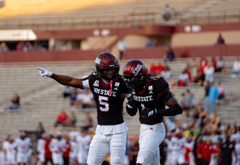 Jacksonville State Takes 7 0 Lead Over Nmsu Aggies At Halftime In Las Cruces
