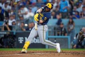 Jake Bauers Earns Nlcs Mvp As Brewers Defeat Dodgers To Reach World Series