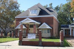 Judge Cancels Foreclosure Auction Of Hill Artist Gregory Obbott S Museum