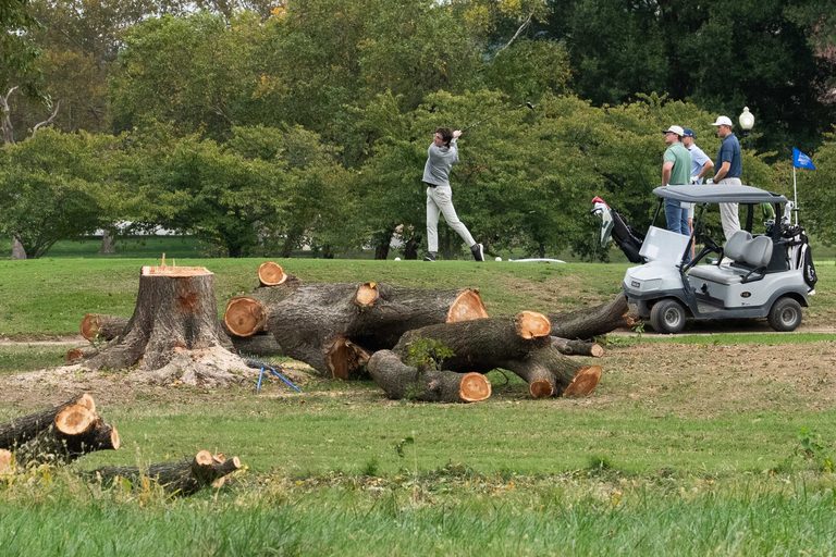 Judge Extends Block On President Trump S Plan To Renovate East Potomac Golf Cour