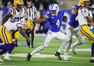 Kentucky Wildcats Edge No 10 Lsu 35 34 In Overtime Thriller