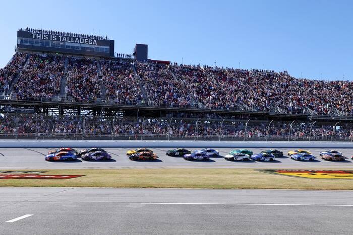 Kyle Larson Clinches First Cup Win At Talladega Extends Chase Lead