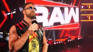La Knight Faces Roman Reigns For World Heavyweight Title At Money In The Bank