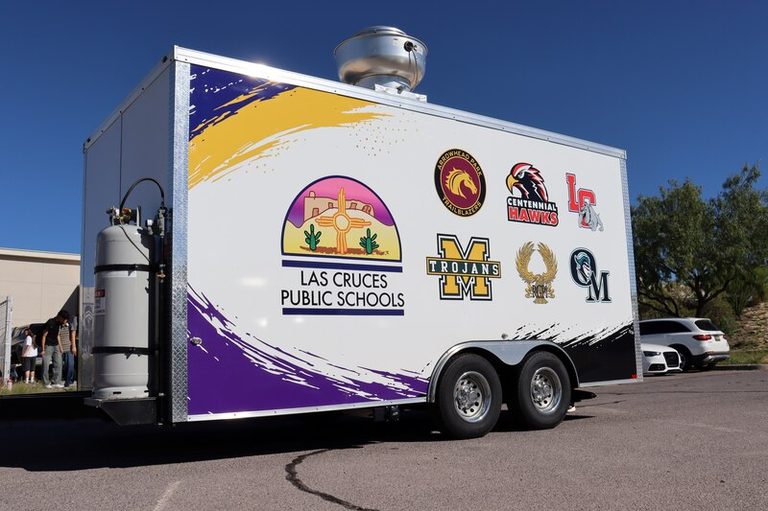 Lcps Launches First Student Run Food Truck Designed By Centennial Junior