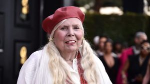 Legendary Singer Joni Mitchell Celebrates U S Citizenship
