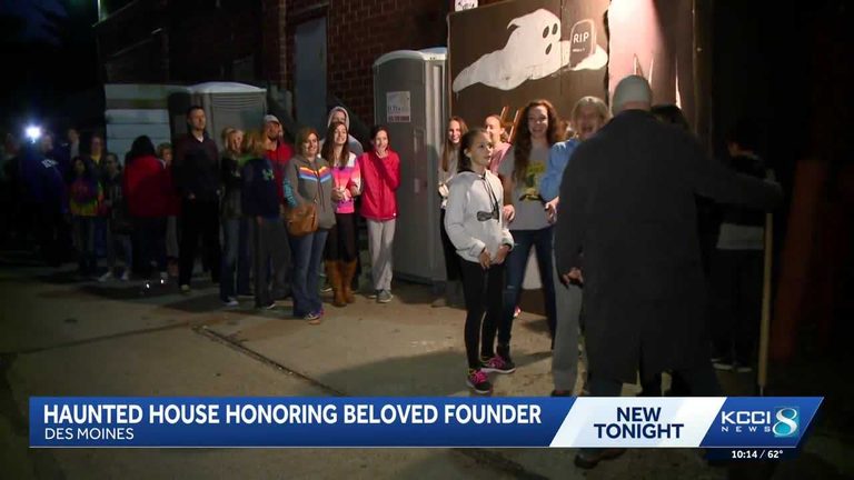 Linn S Haunted House Continues Family Tradition After Founder S Passing