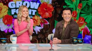 Live With Kelly And Mark To Tape Two Morning Shows On Clearwater Beach In Novemb