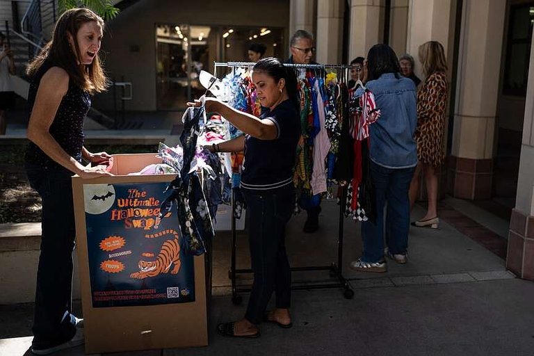 Los Angeles Costume Swap Helps Families Save Money And Protect The Planet